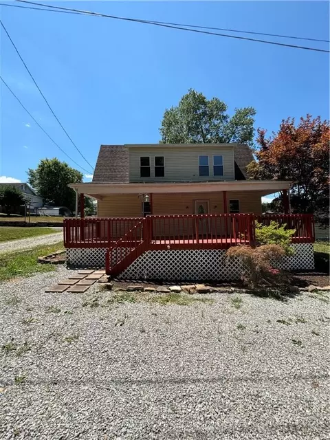 304 Crawford, Hiller, PA 15444