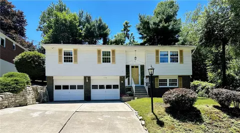 126 Oakglen Rd, Pittsburgh, PA 15237