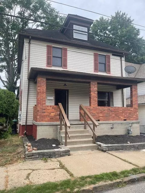 210 E 8th, Tarentum, PA 15084