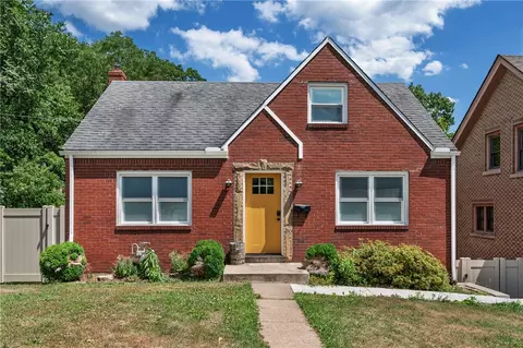 31 Oakley Ave, Pittsburgh, PA 15229