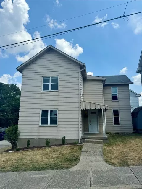 602 Edna St, Connellsville, PA 15425