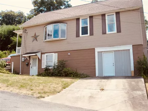 410 Madison Ave, Herminie, PA 15637