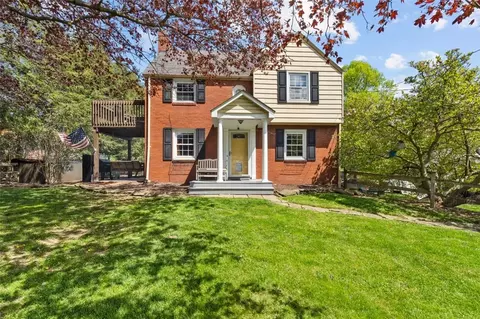 424 Thompson Run Rd, Pittsburgh, PA 15237