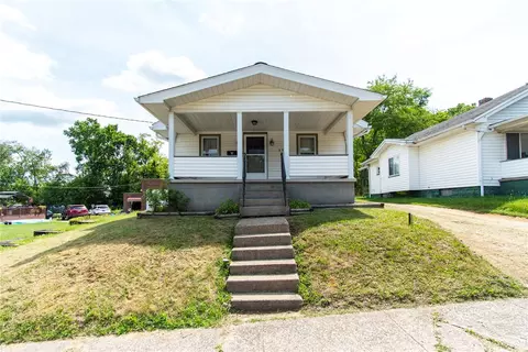 232 Fern, New Castle, PA 16101