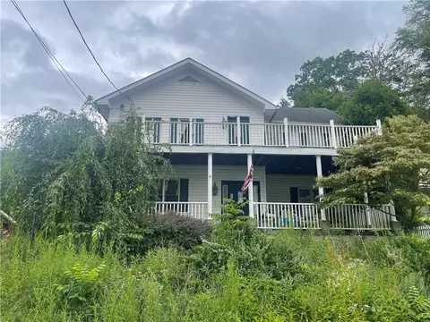 1126 Walnut St, Stoneboro, PA 16153