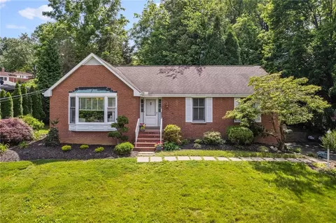 76 Marwood Dr, Pittsburgh, PA 15241