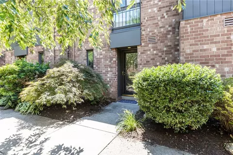 17 Foster Sq #17, Pittsburgh, PA 15212