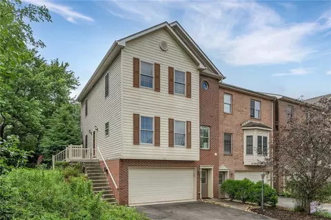2110 Mcginley Rd, Monroeville, PA 15146