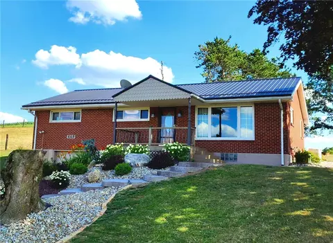 649 Maple St, Worthington, PA 16262