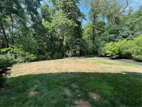 110 Lockheed Dr, Coraopolis, PA 15108 photo 35