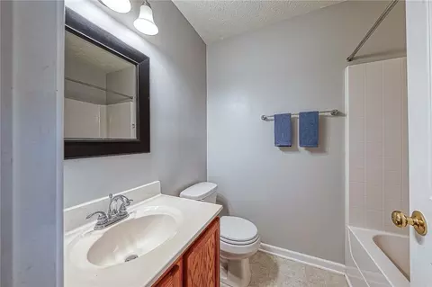 110 Lockheed Dr, Coraopolis, PA 15108 photo 26