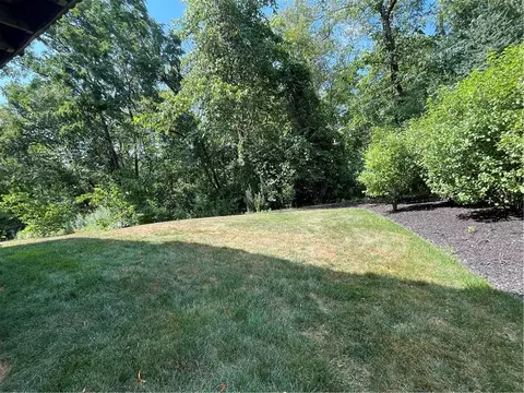110 Lockheed Dr, Coraopolis, PA 15108 photo 33