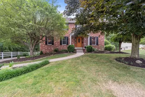 111 Village Dr, Cranberry Township, PA 16066
