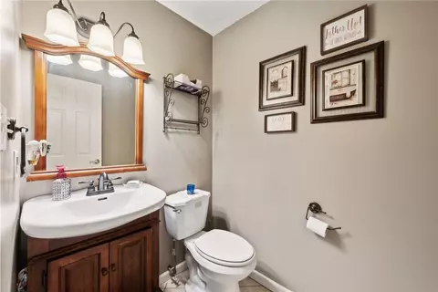 Bath - 560 Adele Dr, Irwin, PA 15642 photo 1 of 5