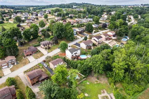 View/Area - 560 Adele Dr, Irwin, PA 15642 photo 1 of 2
