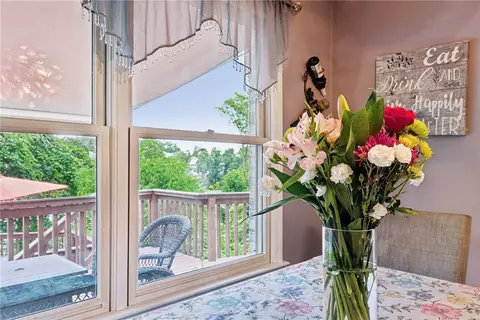 Dining - 560 Adele Dr, Irwin, PA 15642 photo 5 of 5