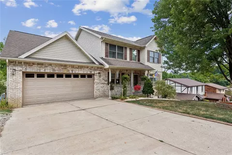 Exterior - 560 Adele Dr, Irwin, PA 15642 photo 2 of 11