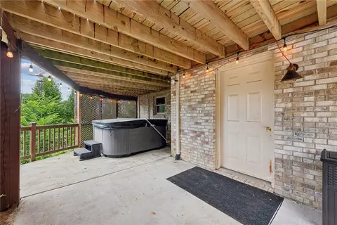Exterior - 560 Adele Dr, Irwin, PA 15642 photo 6 of 11