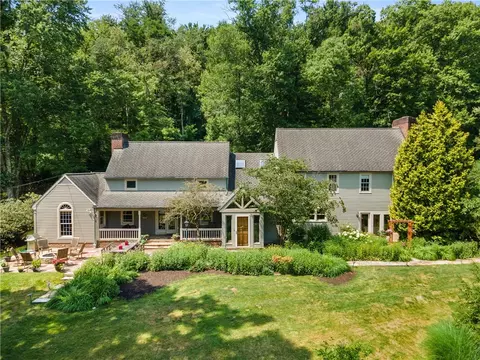 22 Old Fox Hollow Ln, Pittsburgh, PA 15238