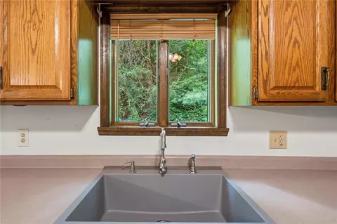 Kitchen - 210 Arner Rd, Freeport, PA 16229 photo 3 of 3