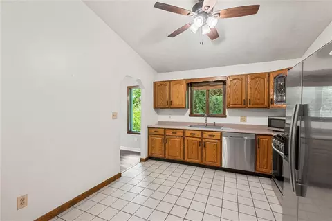 Kitchen - 210 Arner Rd, Freeport, PA 16229 photo 2 of 3