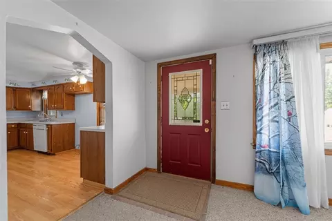 Entry Way - 35 Atlantic Ave, Manor, PA 15665 photo 1 of 2