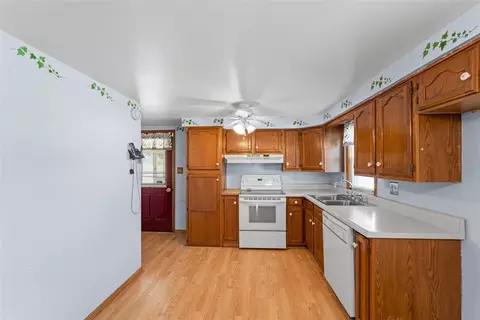 Kitchen - 35 Atlantic Ave, Manor, PA 15665 photo 1 of 1