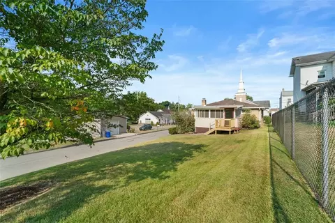 Exterior - 35 Atlantic Ave, Manor, PA 15665 photo 7 of 7