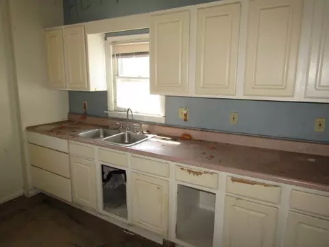 302 1st St, Clairton, PA 15025 photo 15