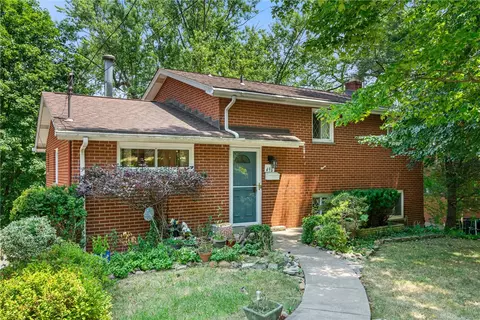 496 Filmore Rd, Pittsburgh, PA 15221