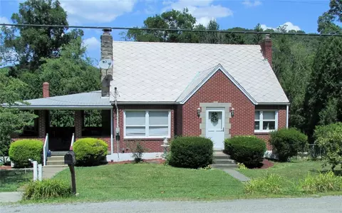 311 Fry Hollow Rd, Hunker, PA 15639