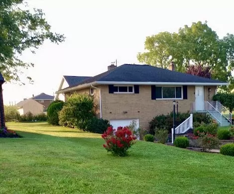 121 Cherry Ln, Aliquippa, PA 15001