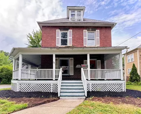 145 E Pine St, Grove City, PA 16127