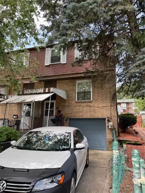 429 Enright Ct, Pittsburgh, PA 15206