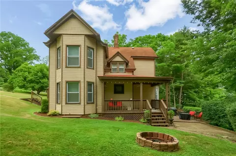 705 Glenshaw Ave, Glenshaw, PA 15116