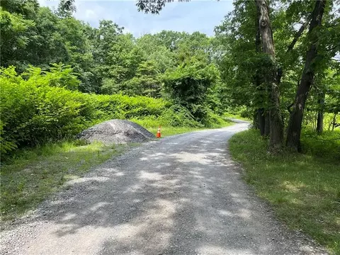 000 Fletchersebring Rd, Beaver, PA 15009