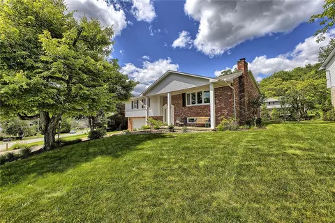 117 Sherwood Dr, Greensburg, PA 15601