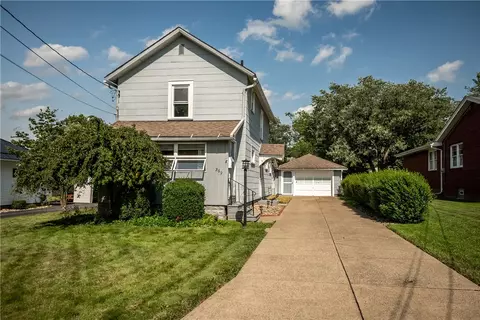 369 S 8th St, Sharpsville, PA 16150