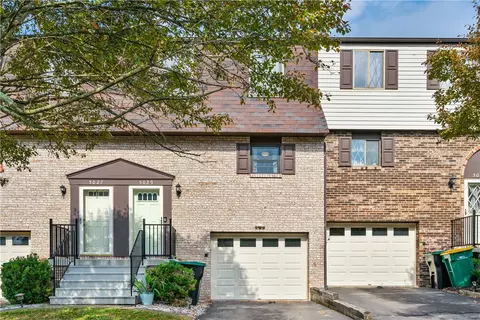 5029 Harvest Ln, Gibsonia, PA 15044