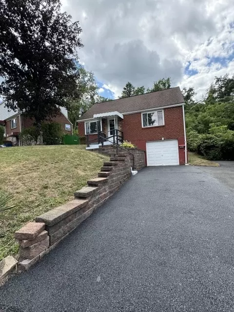 1216 Universal Rd, Pittsburgh, PA 15235