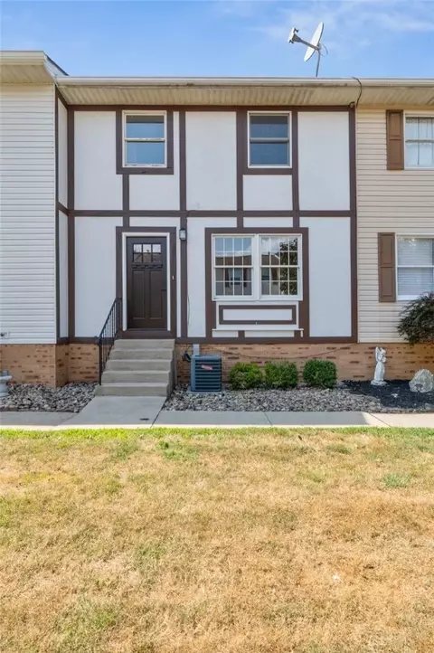 1411 Alpen, Strasse, PA 15650