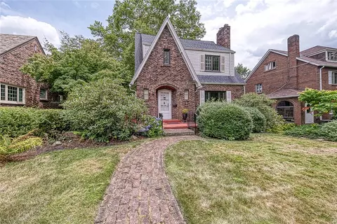 416 11th St, Oakmont, PA 15139