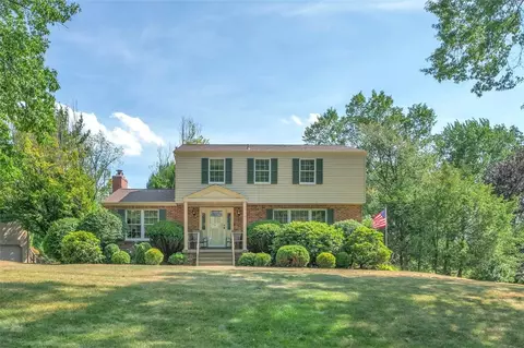 3944 Murry Highlands Cir, Murrysville, PA 15668