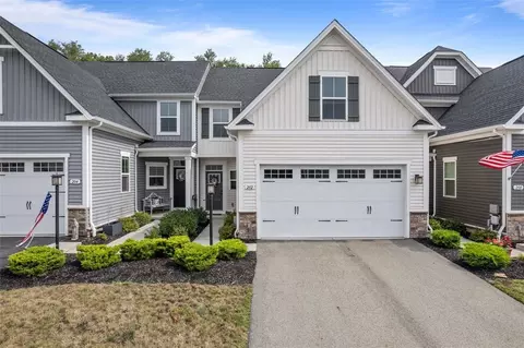 202 Sierra Dr, Canonsburg, PA 15317