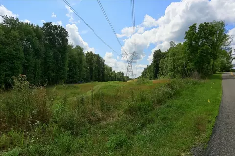 000 Stoup Rd, Mars, PA 16046 photo 3
