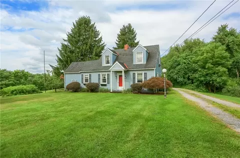 121 Thistle Ridge Dr, Beaver Falls, PA 15010