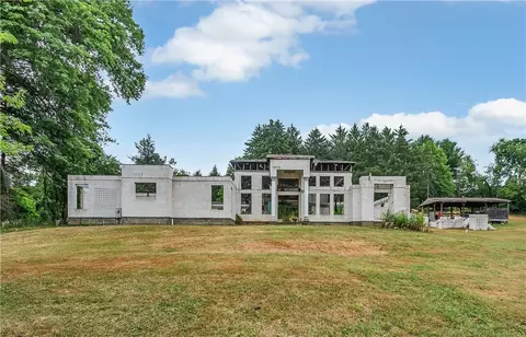 205 Mcclelland Rd, Canonsburg, PA 15317