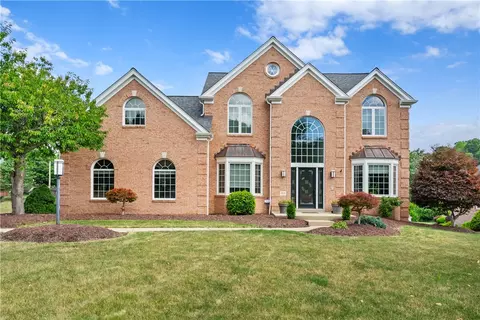 5523 Saddlebrook Dr, Bethel Park, PA 15102
