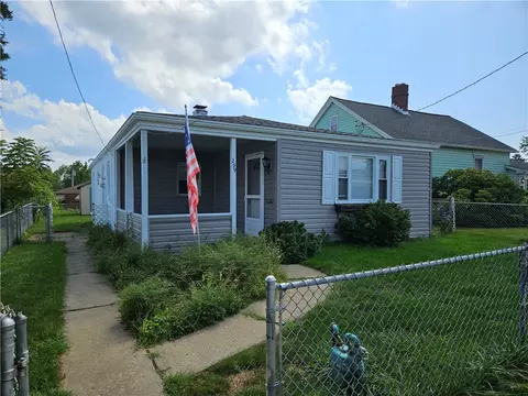 299 Liberty St, Bridgeville, PA 15017
