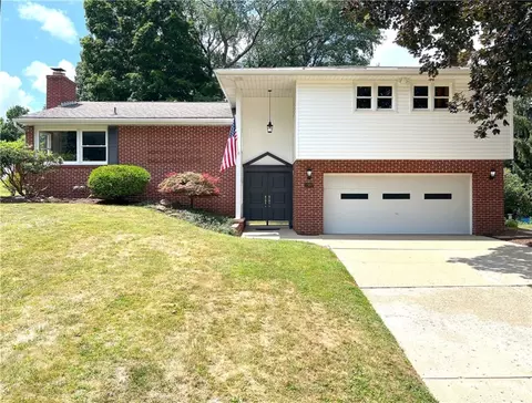 1507 Wimpole St, Aliquippa, PA 15001